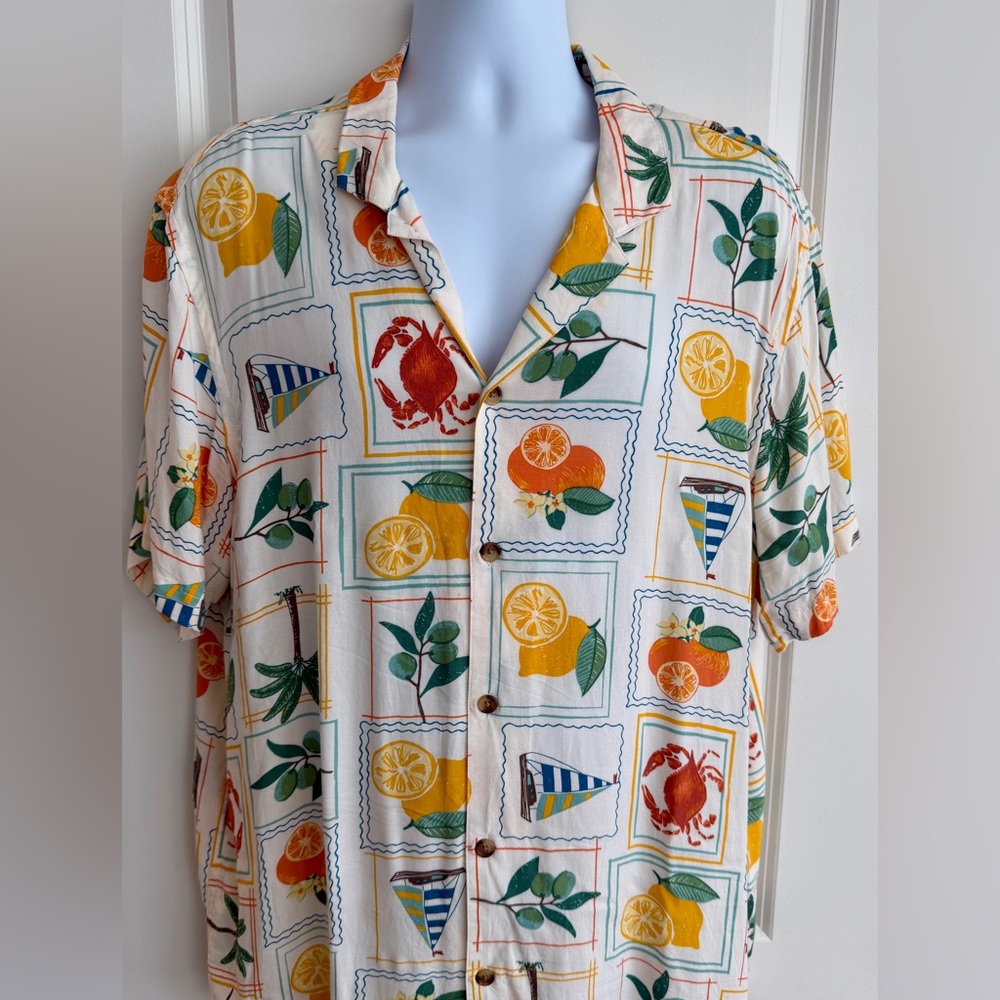 Old Navy Men's Rayon Short-Sleeve Shirt - Citrus, Crab, Sailing, XL, great cond.